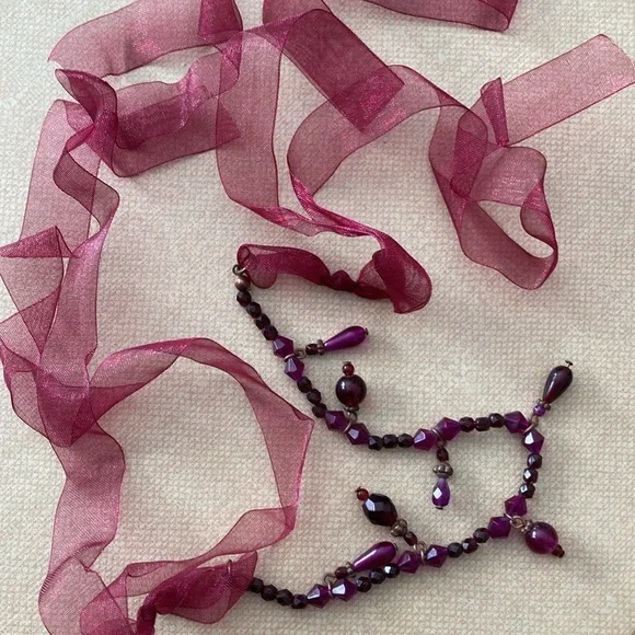Avon Vintage Purple Burgundy Beaded Choker Statement Ribbon Necklace | NIB N12 - Picture 8 of 14